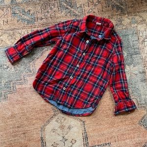 GAP Christmas plaid flannel shirt. Size 4T, EUC.